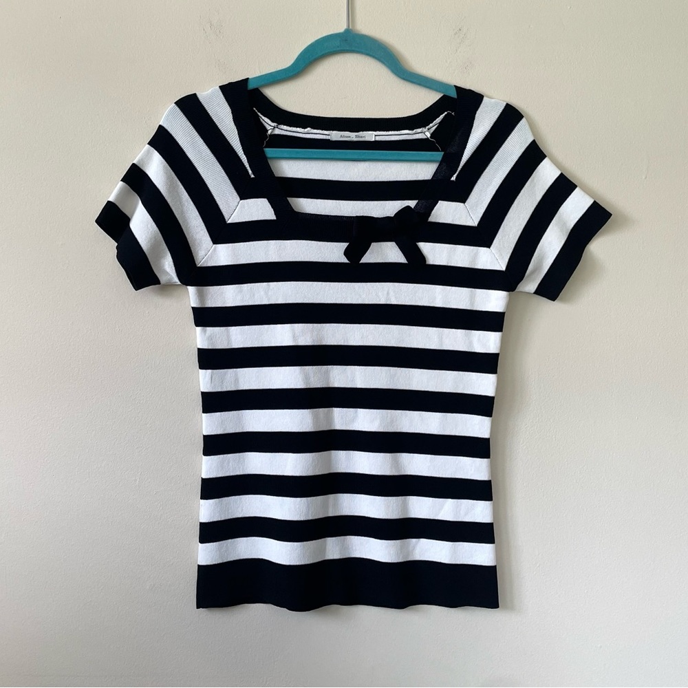 Alison Sheri Bow Black and White Striped Short Sleeve Top in Size Small